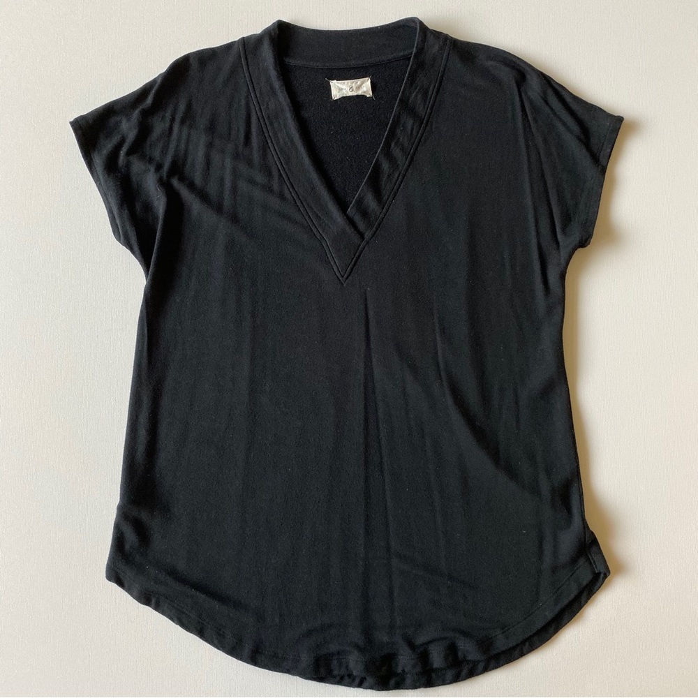 Lou & Grey * Signaturesoft V-Neck Tee